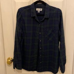 Women’s Old Navy flannel button down.